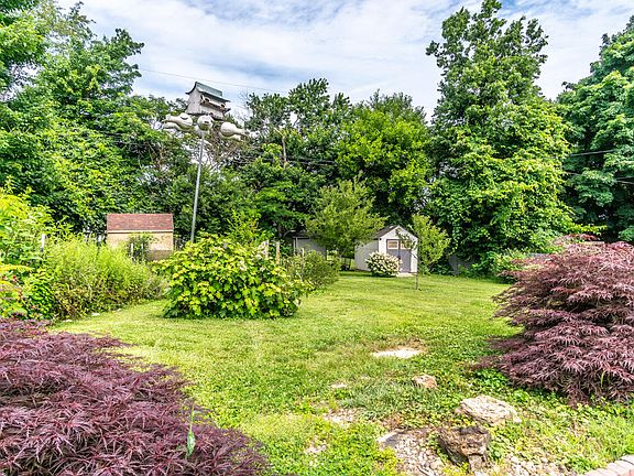5th image of 120 Windsor Dr