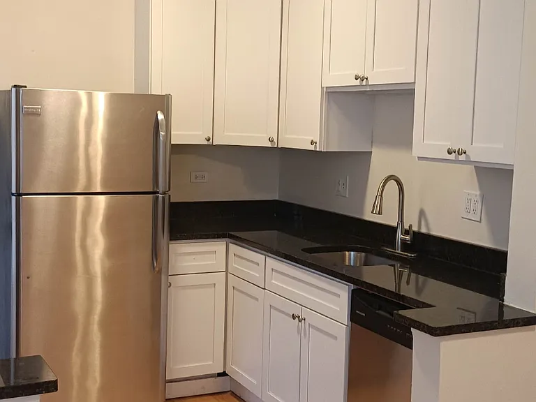 113 Lincoln Ave #1091B — Photo 8