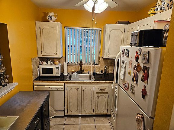 5th image of 196 Dorchester E #I