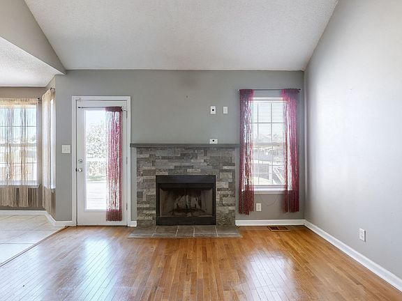 5th image of 3746 Cave Mill Ct