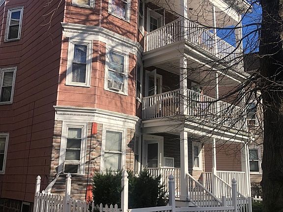 3rd image of 10 Hosmer St