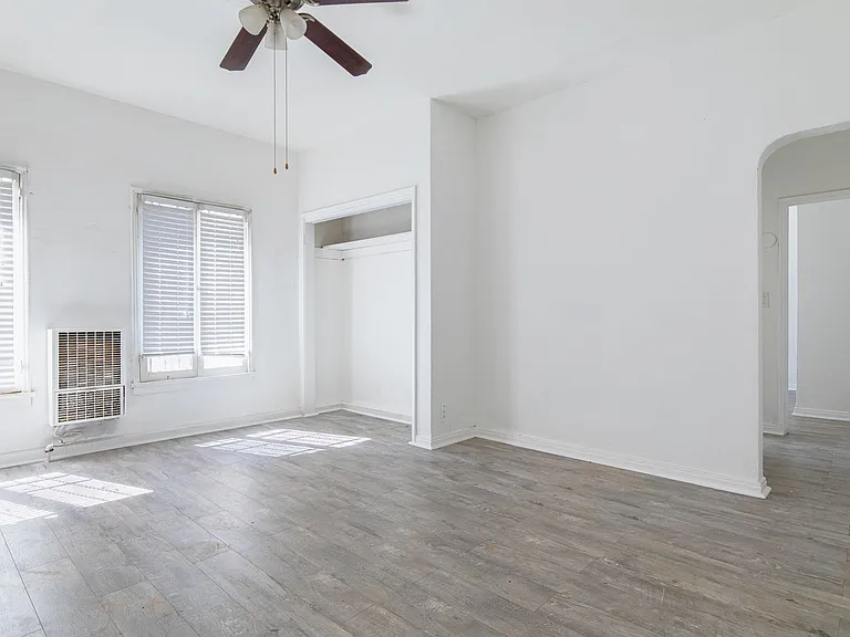 3048 W 12th Street — Photo 41