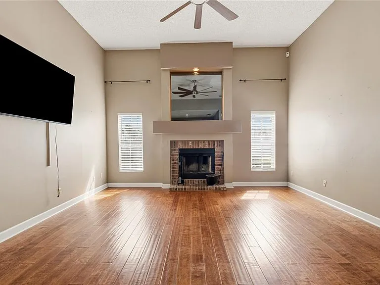 3632 Cold Creek Dr — Photo 5