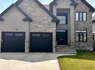 1056 Eagletrace Dr, London, ON N6G 0S4