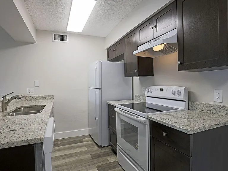 5303 Summerlin Rd #315 — Photo 6