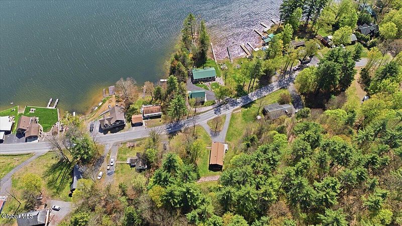 3rd image of 497 Hadlock Pond Road