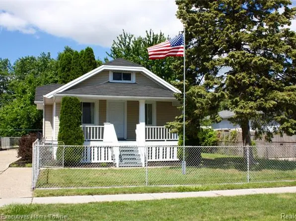 429 Rural St, Port Huron, MI 48060
