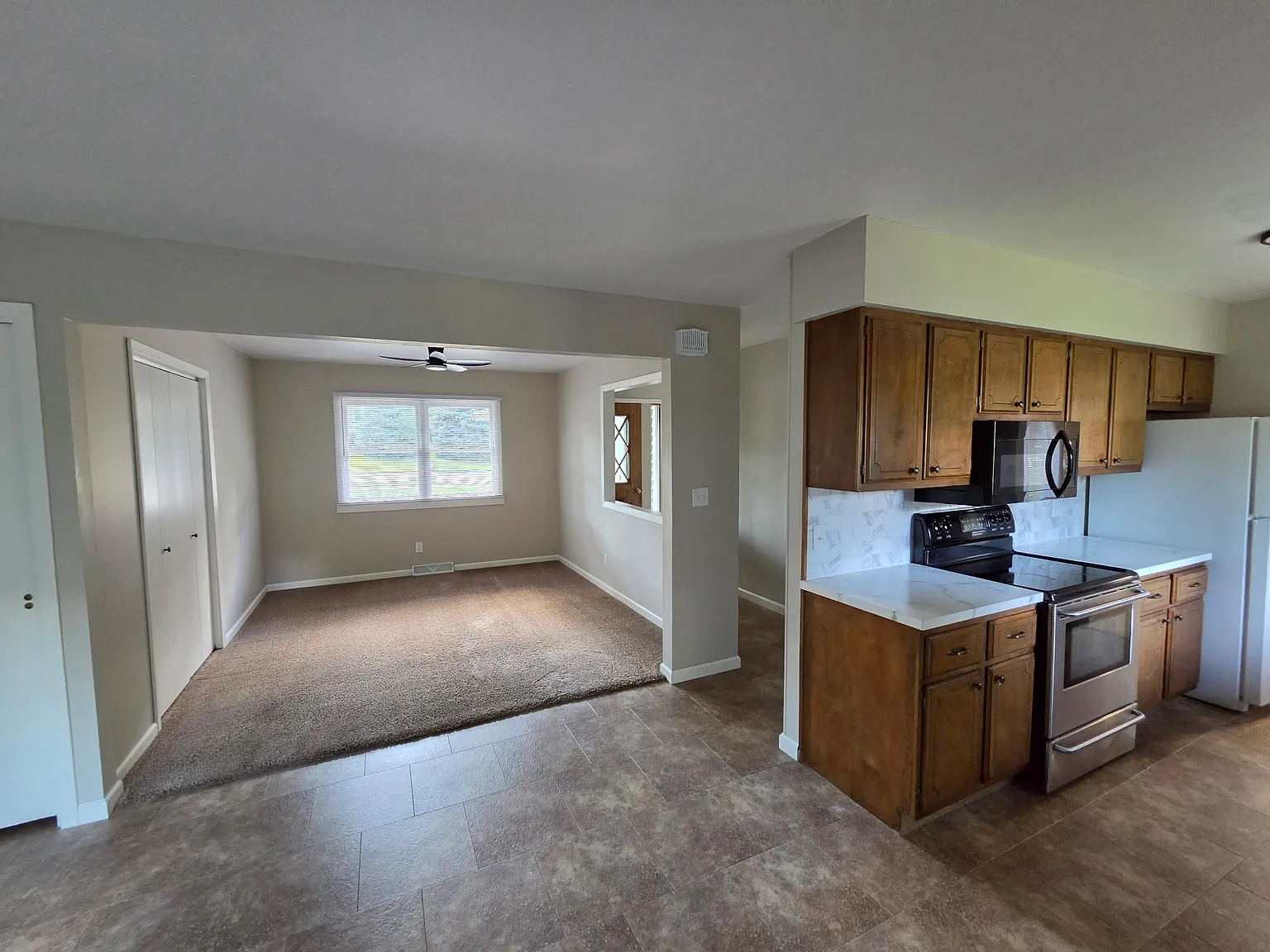 2 bed, 1344 sqft, $1,650 — Photo 3