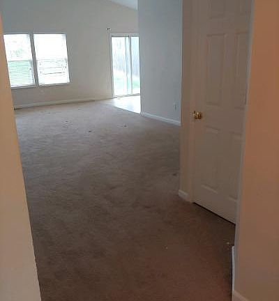 3rd image of 3195 James Pl