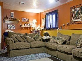 Den is Light Tan color now