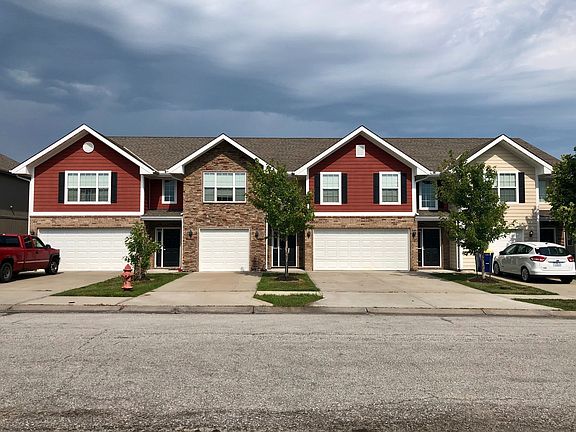 2nd image of 1517 NE Erin Ct #1519