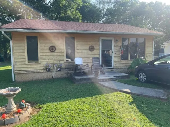 647 4th St SE, Cleveland, TN 37311