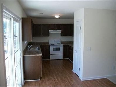 2nd image of 185 Ashbury Park Ln