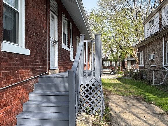 4th image of 7518 S Ridgeland Ave