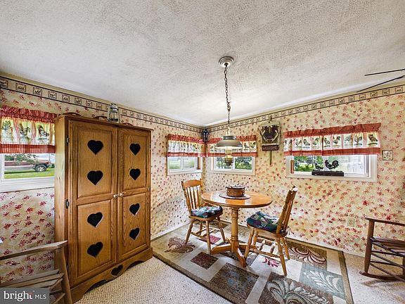 5th image of 18395 McColleys Chapel Rd