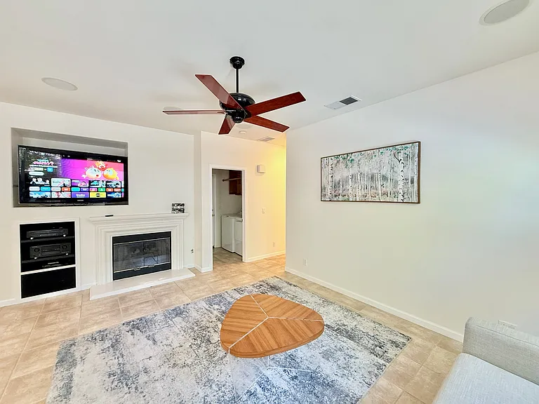 863 Dederick Ct — Photo 25