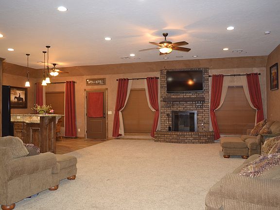 3rd image of 7758 Akeman Dr