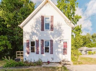 15 Hope Ct, West Warwick, RI 02893