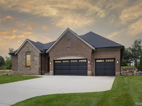 3521 Stallion Way, Commerce Township, MI 48382