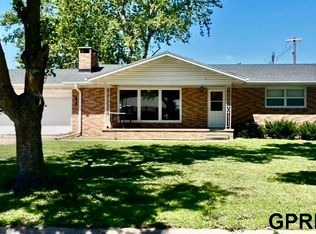 2198 Northridge Dr, Fairbury, NE 68352