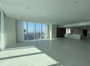 18501 Collins Ave #A4904, North Miami Beach, FL 33160
