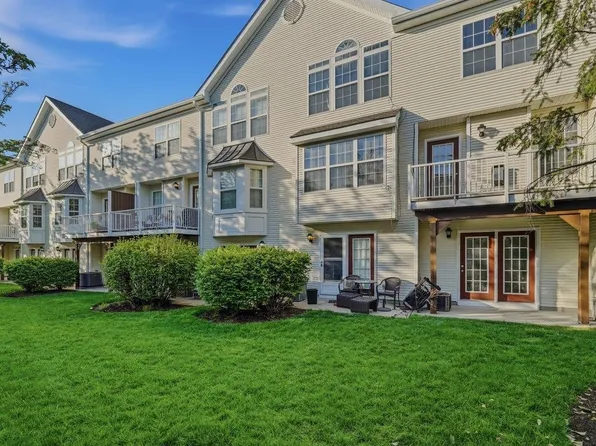 2 Marina Drive image 1 of 18