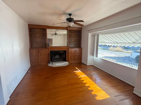 8842 1/2 Valencia St, Spring Valley, CA 91977