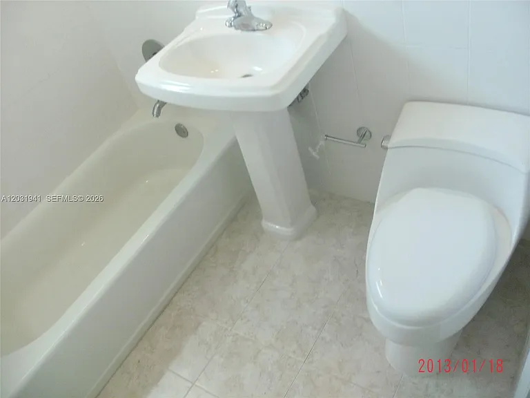 2700 NE 135th St #30 — Photo 14