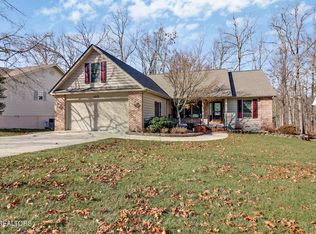 110 Lakewood Dr, Fairfield Glade, TN 38558