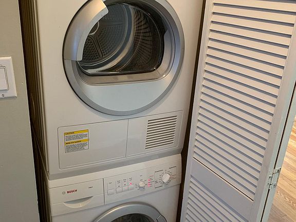 4th image of 2424 W Estes Ave APT 2D
