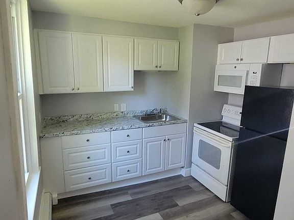 3rd image of 175 5th St