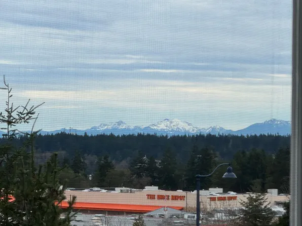 937 N 199th St, Shoreline, WA 98133