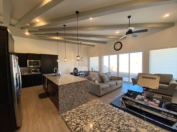 3rd image of 12305 Desert Willow Dr