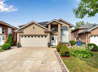 2078 Rockport St, Windsor, ON N9G 3A9