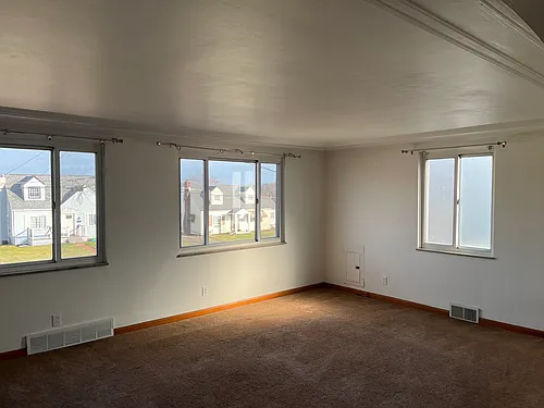 112 Allen St #114 Photo 1