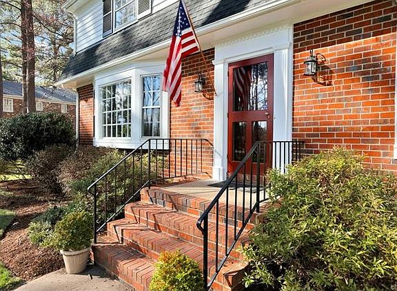 4th image of 8966 Tarrytown Dr