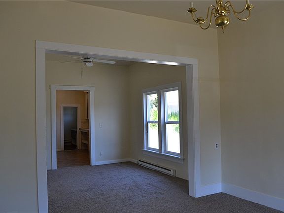 2nd image of 615 S Tower Ave