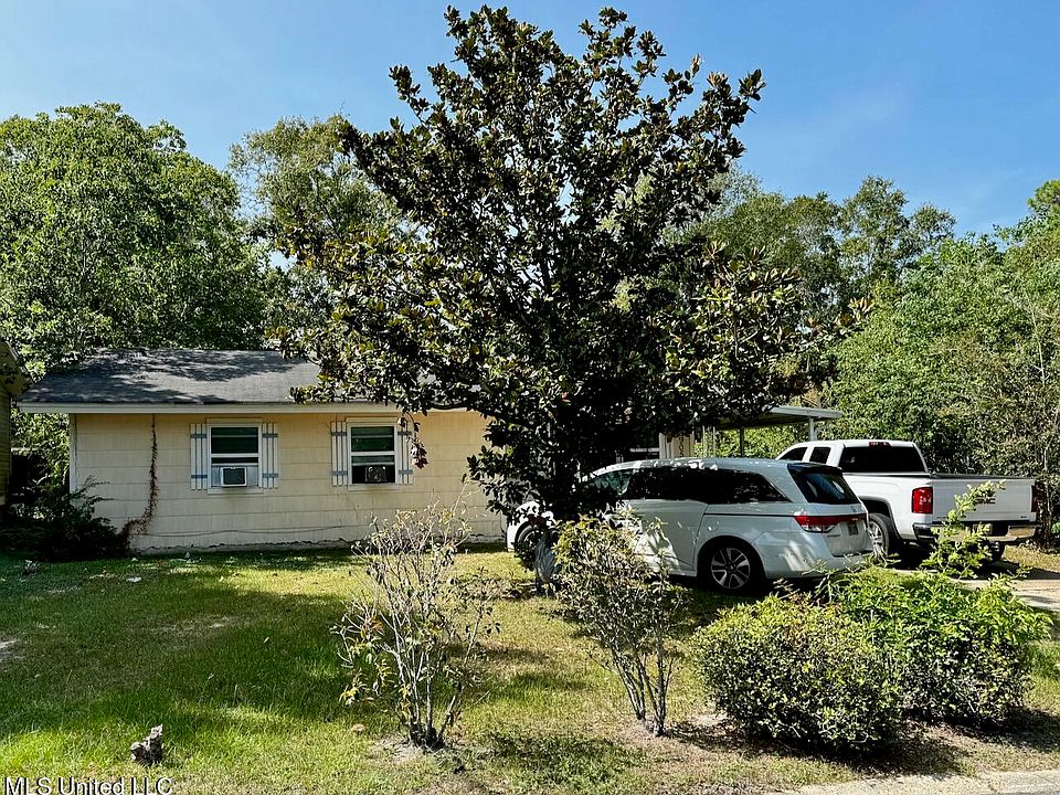 2nd image of 2905 Audubon Dr