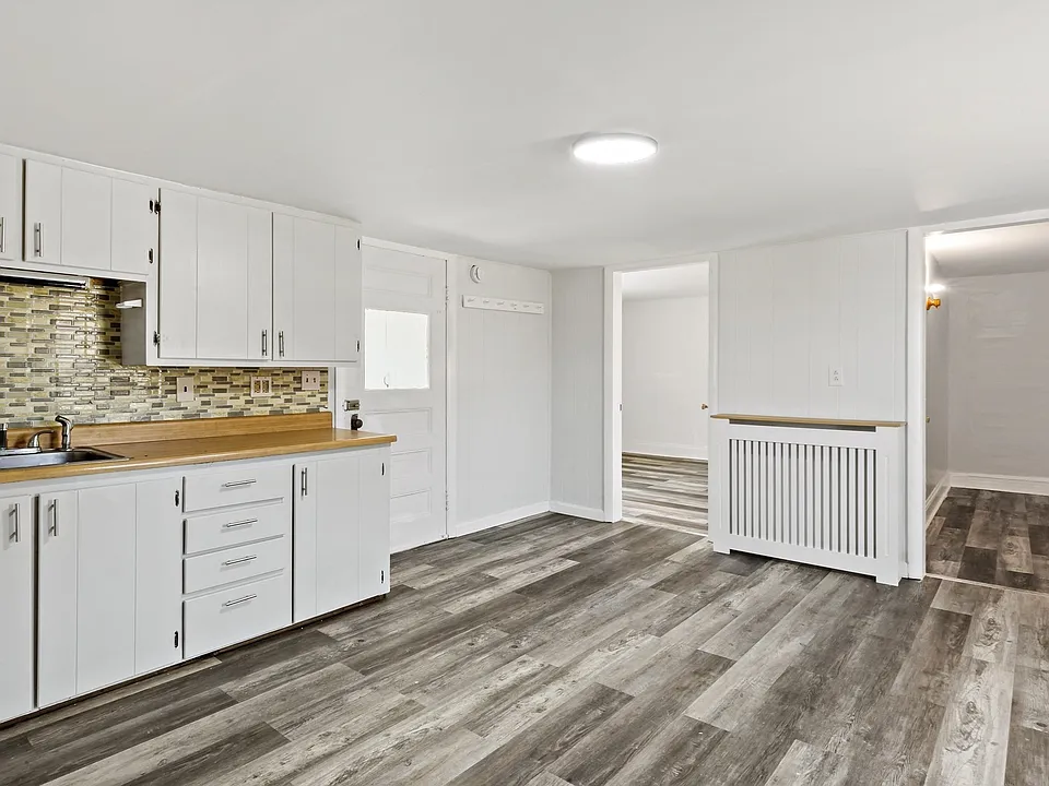 63 W Carpenter St #2-R