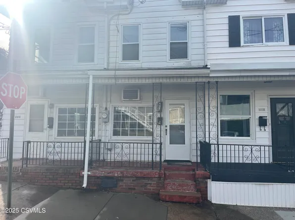 202 W 4th St, Mount Carmel, PA 17851