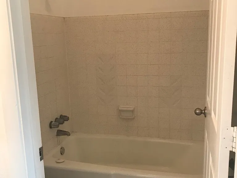 Indigo Apartments — Photo 26