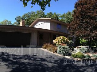 9925 Alaureate Trail Ct, Inver Grove Heights, MN 55077