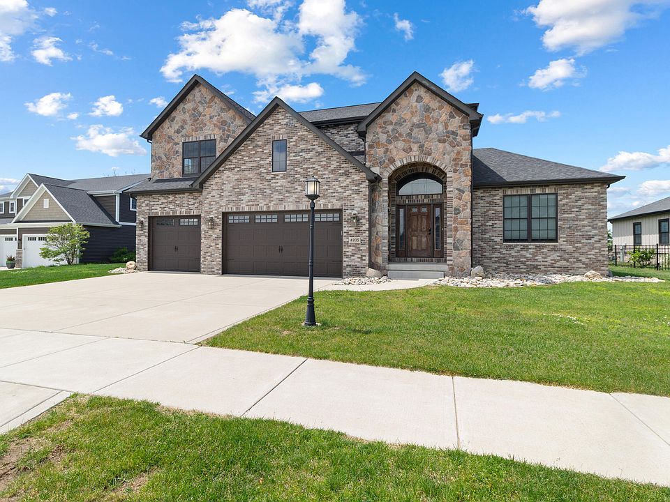 1st image of 4705 Hyde Park Dr