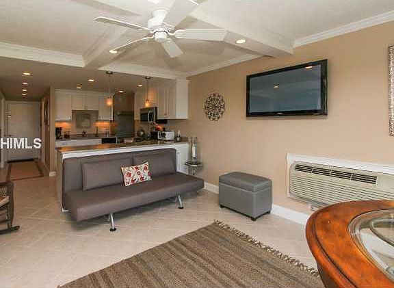 4th image of 262 S Sea Pines Dr #1807