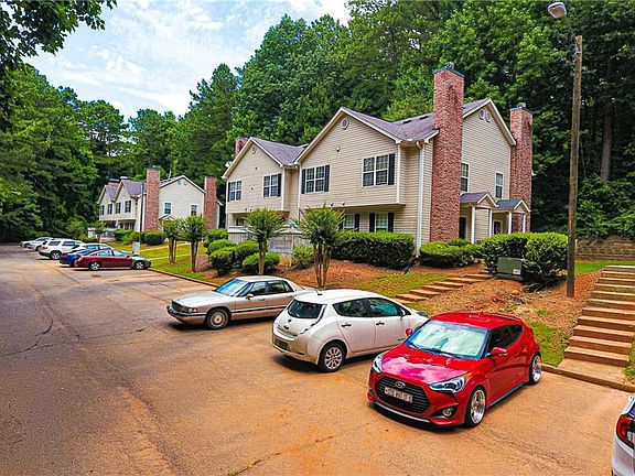 2nd image of 5427 Village Green Sq