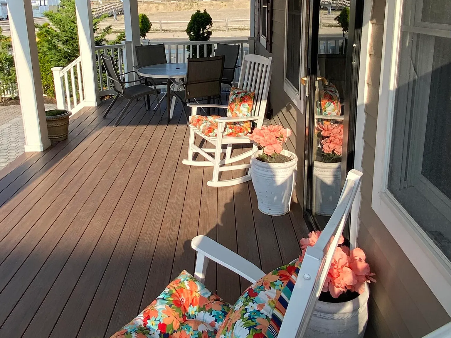 2 bed, 1.5 bath, 1050 sqft, $2,000 — Photo 2