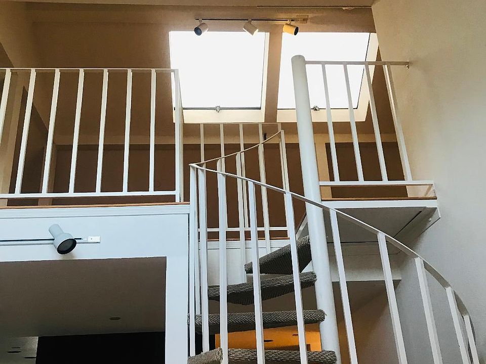 Spiral stairs to 3rd bedroom