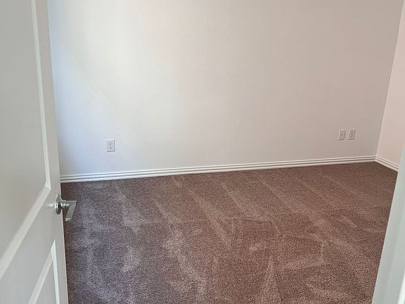 5th image of 8316 Catalpa Ln