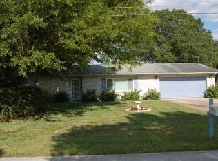 3006 Helms Dr, Auburndale, FL 33823