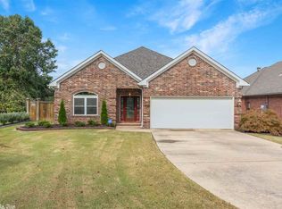 18 Village Way, Maumelle, AR 72113
